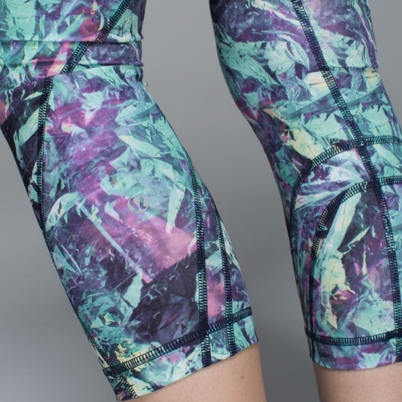 Lululemon Legging - Size 6 - Picture 3 of 4